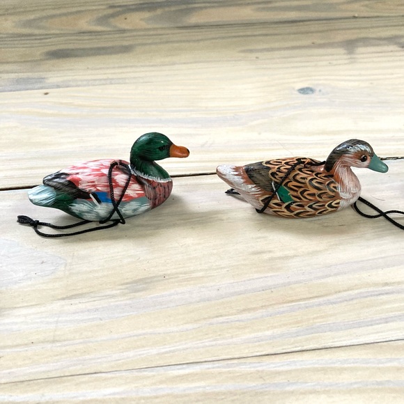 Set of 5 Mallard DUCK Ornaments 2.5 x 1  x 1.25 inches - Picture 10 of 16